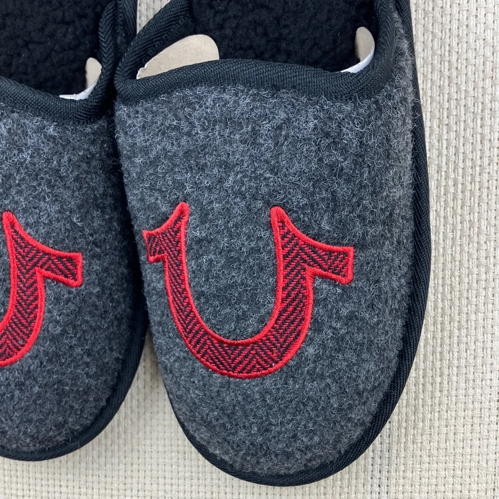 True Religion Horseshoe Slippers Gray Red NWT